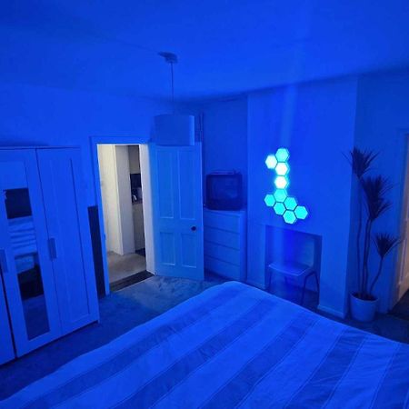 לונדון Converted Bungalow In Bexley מראה חיצוני תמונה